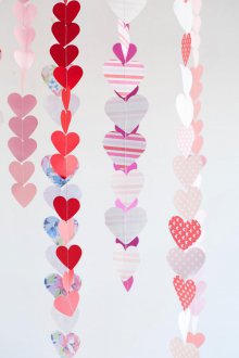 Kraf pada 14 Februari kertas garland