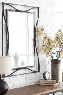 Рамка за огледалото