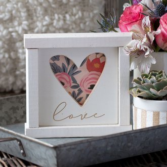 Подарък за 14 февруари, направете рамка бяла