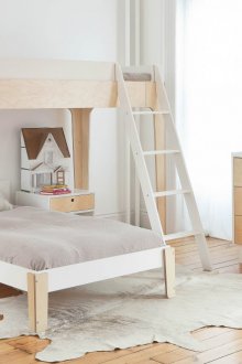 Спално таванско легло