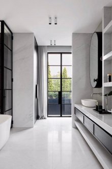 Interieur aus weißem Marmor
