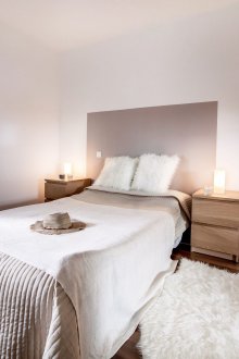 Weißes Schlafzimmer Interieur