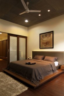 Бежово кафява спалня