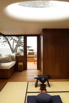 Bahagian dalaman Jepun dengan panel