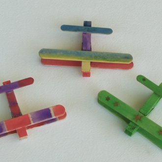 Kraf untuk warna 23 Februari