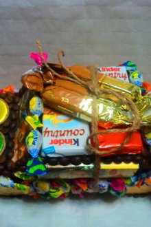 Подаръци за 23 февруари машина за бонбони