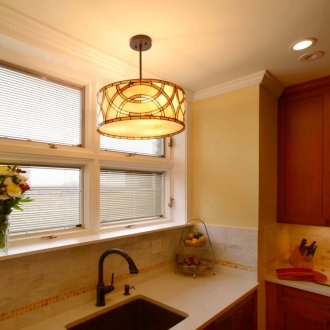 Мивка за прозорци с капаци в кухнята