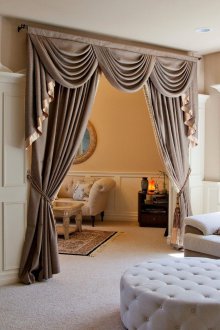 Зониране със завеси с ламбрекен