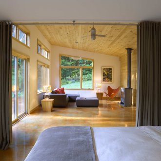 Зониране на завеси в селска къща