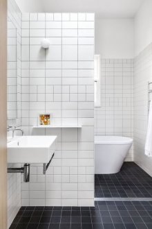 Ceramic toilet tile