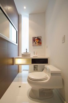 Wall-mounted toilet tile