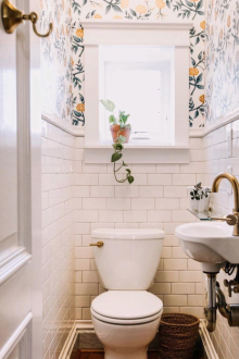 Wallpaper dalam tandas dari atas