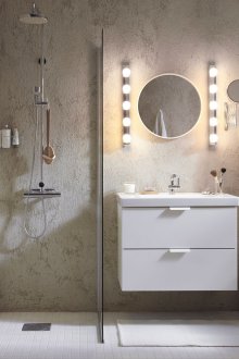 Bilik mandi konkrit yang besar