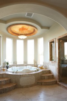 Bilik mandi besar dengan jakuzi