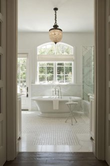 Bilik mandi yang besar