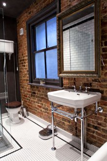 Loteng bilik mandi yang besar