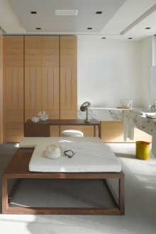 Bilik mandi panel besar