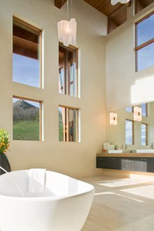 Chalet bilik mandi yang besar