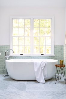 Bilik mandi yang besar hijau