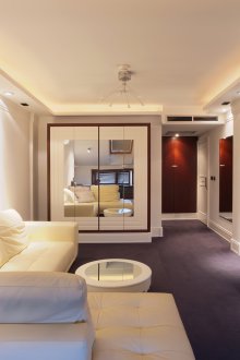 Bagaimana untuk menguruskan perabot di pangsapuri studio di feng shui