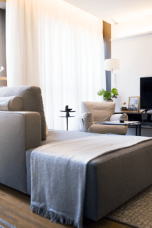 Pangsapuri studio 40 m kelabu kelabu
