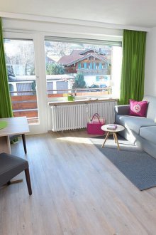 Khrushchev satu bilik dengan balkoni