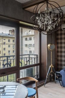 Khrushchev satu bilik dengan kertas dinding paparan