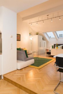 Khrushchev satu bilik di loteng