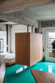 Lantai gaya Khrushchev satu bilik