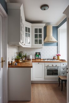 Khrushchev satu bilik dengan dapur sudut