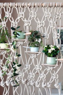 Интериорна стена в еко стил