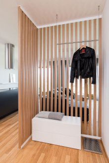 Интериорна преграда в коридора