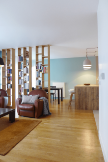 Интериорна преграда в трапезарията