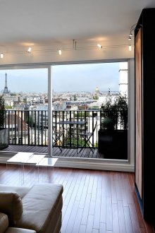 Интериорна преграда със светодиоди