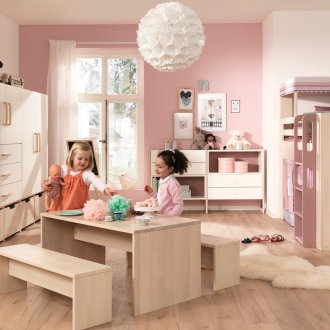 Children's layout for two girls