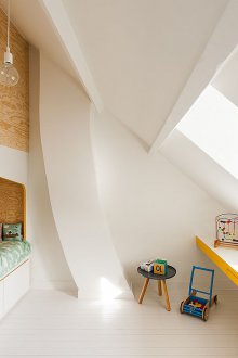 Minimalist style children's layout