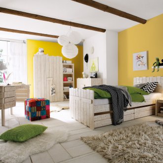 Layout children's yellow for a teenager