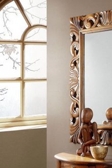 Рамка за огледалото