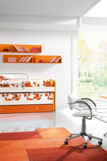 Оранжев интериор