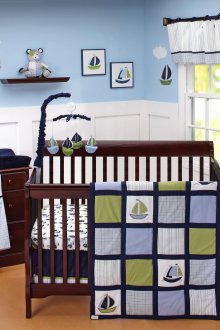 Детска стая в морски стил с плат.