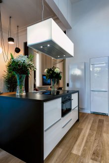 Гланцов дизайн на всекидневна кухня