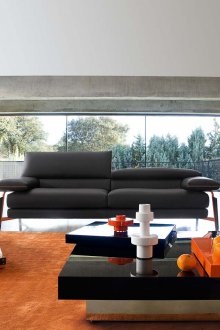 Оранжев интериор