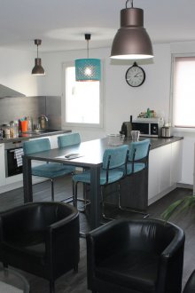 Малък дизайн на кухня за всекидневна