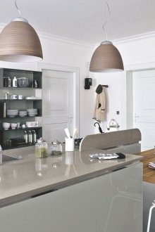 Сив дизайн на дневна кухня