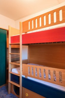 Kindergarten für zwei kleine Kinder