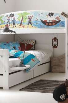 Kinderzimmer für zwei Kinder in einem Piratenthema