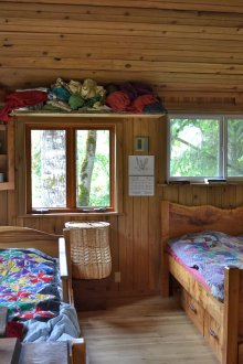 Kindergarten für zwei Kinder im rustikalen Stil