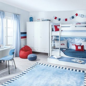 Kindergarten für zwei Kinder mit Transformatormöbeln