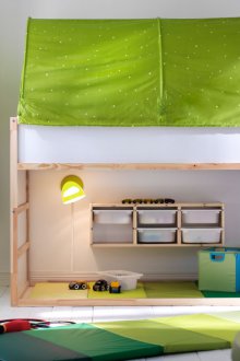 Kinderzimmer für zwei Kinder mit Spielecke