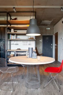 Gaya pangsapuri satu bilik dengan konkrit